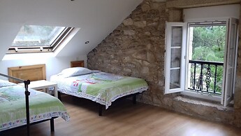 Classic Galician Stone Farmhouse With Sea Views Plus Converted Barn At