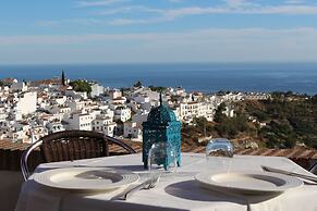 Excellent View, Beach & Mountain, Panorama Swimming Pool all Year Roun