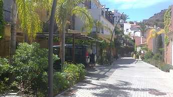 Excellent View, Beach & Mountain, Panorama Swimming Pool all Year Roun