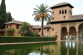 Excellent View, Beach & Mountain, Panorama Swimming Pool all Year Roun