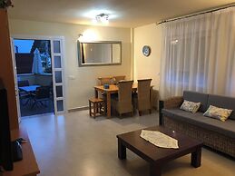 Excellent View, Beach & Mountain, Panorama Swimming Pool all Year Roun