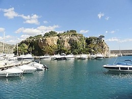 Excellent View, Beach & Mountain, Panorama Swimming Pool all Year Roun