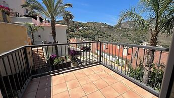 Excellent View, Beach & Mountain, Panorama Swimming Pool all Year Roun