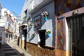 Excellent View, Beach & Mountain, Panorama Swimming Pool all Year Roun