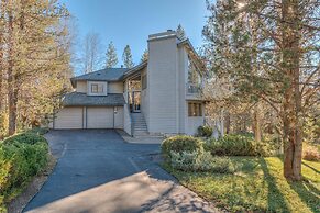 White Elm Lane #31 by Village Properties at Sunriver
