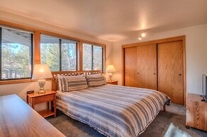 White Elm Lane #31 by Village Properties at Sunriver