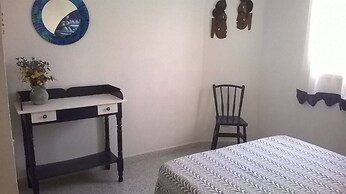 Cozy House Facing The Sea