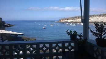 Cozy House Facing The Sea