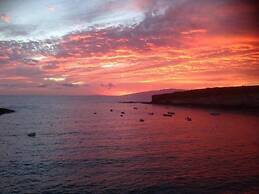 Cozy House Facing The Sea