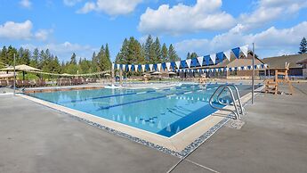 Awbrey Lane #7 by Village Properties at Sunriver