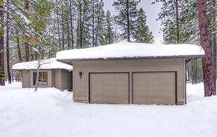 Awbrey Lane #7 by Village Properties at Sunriver