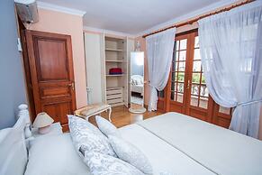 Beautiful, Comfortable House With Pool In Mallorca