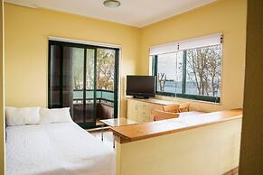 Centric Flat Unbeatable Area, Close to the Beach