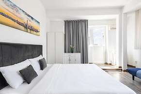 Downtown Victoria Apartments By CityBookings