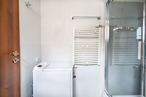 Downtown Victoria Apartments By CityBookings