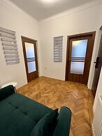 Downtown Victoria Apartments By CityBookings