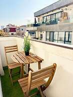 Downtown Victoria Apartments By CityBookings