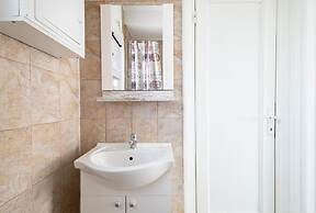 Downtown Victoria Apartments By CityBookings