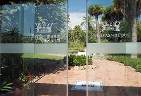 Beachfront Apt for a no Car Holiday Puerto Banus, Free Wifiparkingtvai
