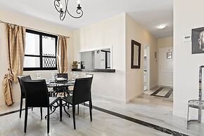 Beachfront Apt for a no Car Holiday Puerto Banus, Free Wifiparkingtvai