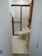 Bed & Breakfast Local Home