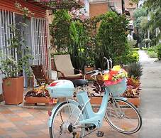 Bed & Breakfast Local Home