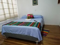 Bed & Breakfast Local Home