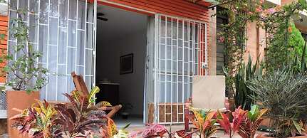 Bed & Breakfast Local Home