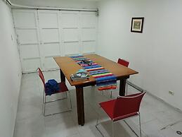 Bed & Breakfast Local Home