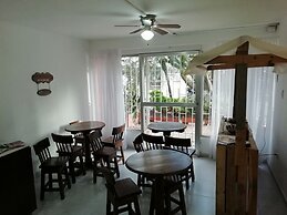 Bed & Breakfast Local Home