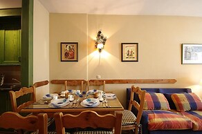 Cozy, Well-kept, Parking Space, Wifi, on the Slopes