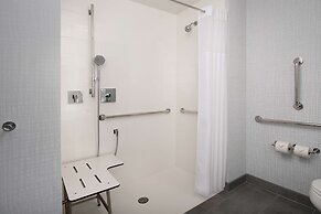 Hampton Inn & Suites Lexington Columbia