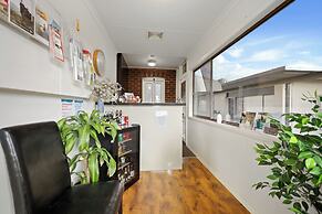 Hamilton Lakeside Motel