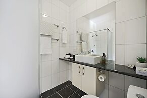 Hamilton Lakeside Motel