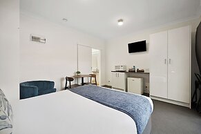 Hamilton Lakeside Motel