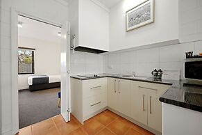 Hamilton Lakeside Motel