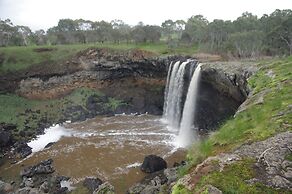 Hamilton Lakeside Motel