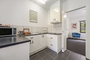 Hamilton Lakeside Motel