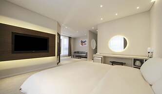 Hermon Hotel Gangseo