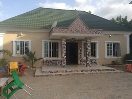 Santarosa Suites & Bar