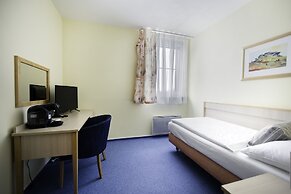 Hotel Petrovy kameny