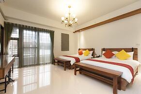 Professor's House 2198