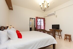 Professor's House 2198