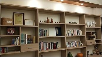 Professor's House 2198