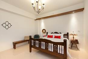 Professor's House 2198