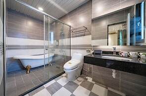 Professor's House 2198