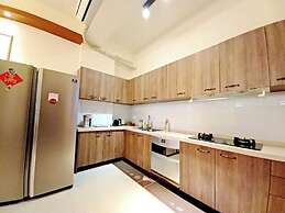 Professor's House 2198