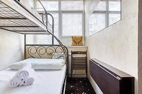 Winterfell on Novokuznetskaya