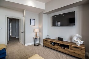 Lady Tenby - 2 Bedroom Luxury Apartment