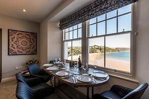 Lady Tenby - 2 Bedroom Luxury Apartment